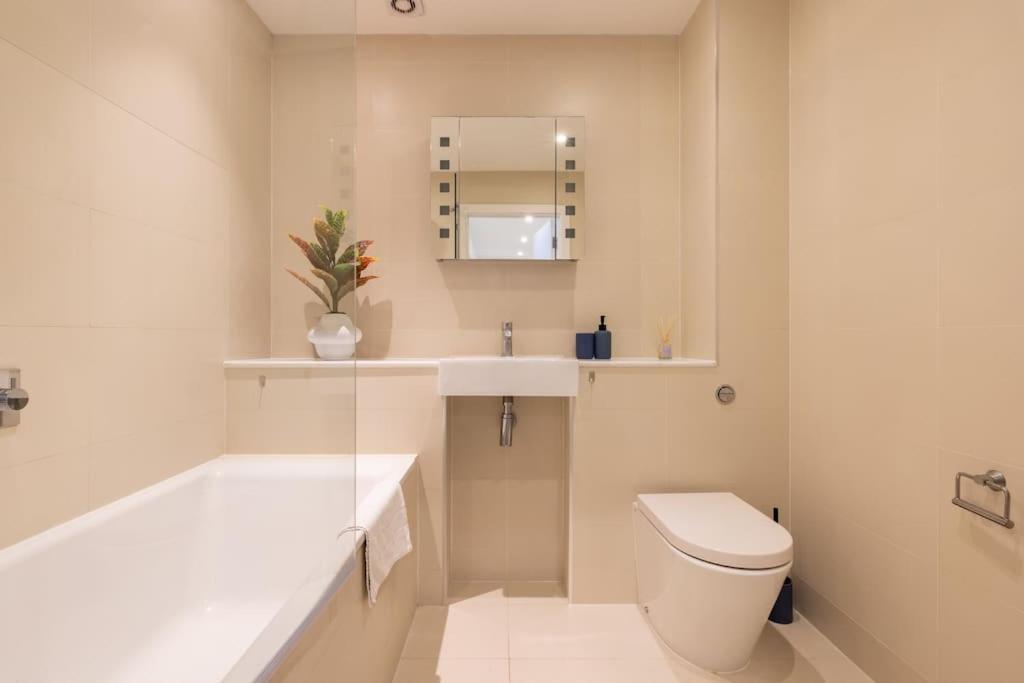 Wild Roses Serviced Apartments - Borough 런던 외부 사진