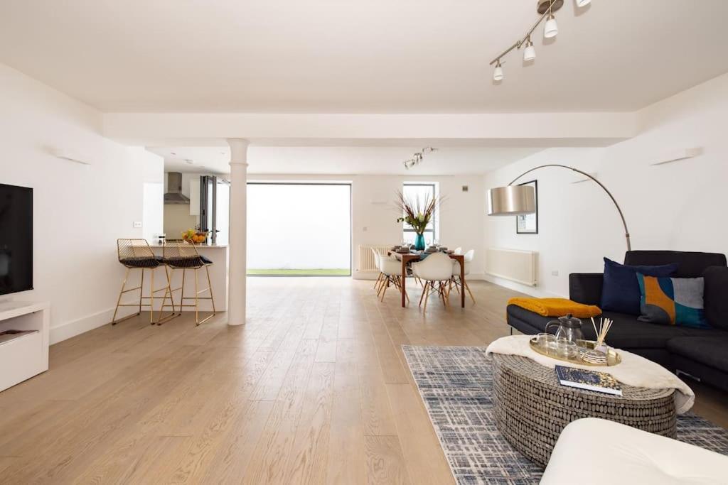 Wild Roses Serviced Apartments - Borough 런던 외부 사진