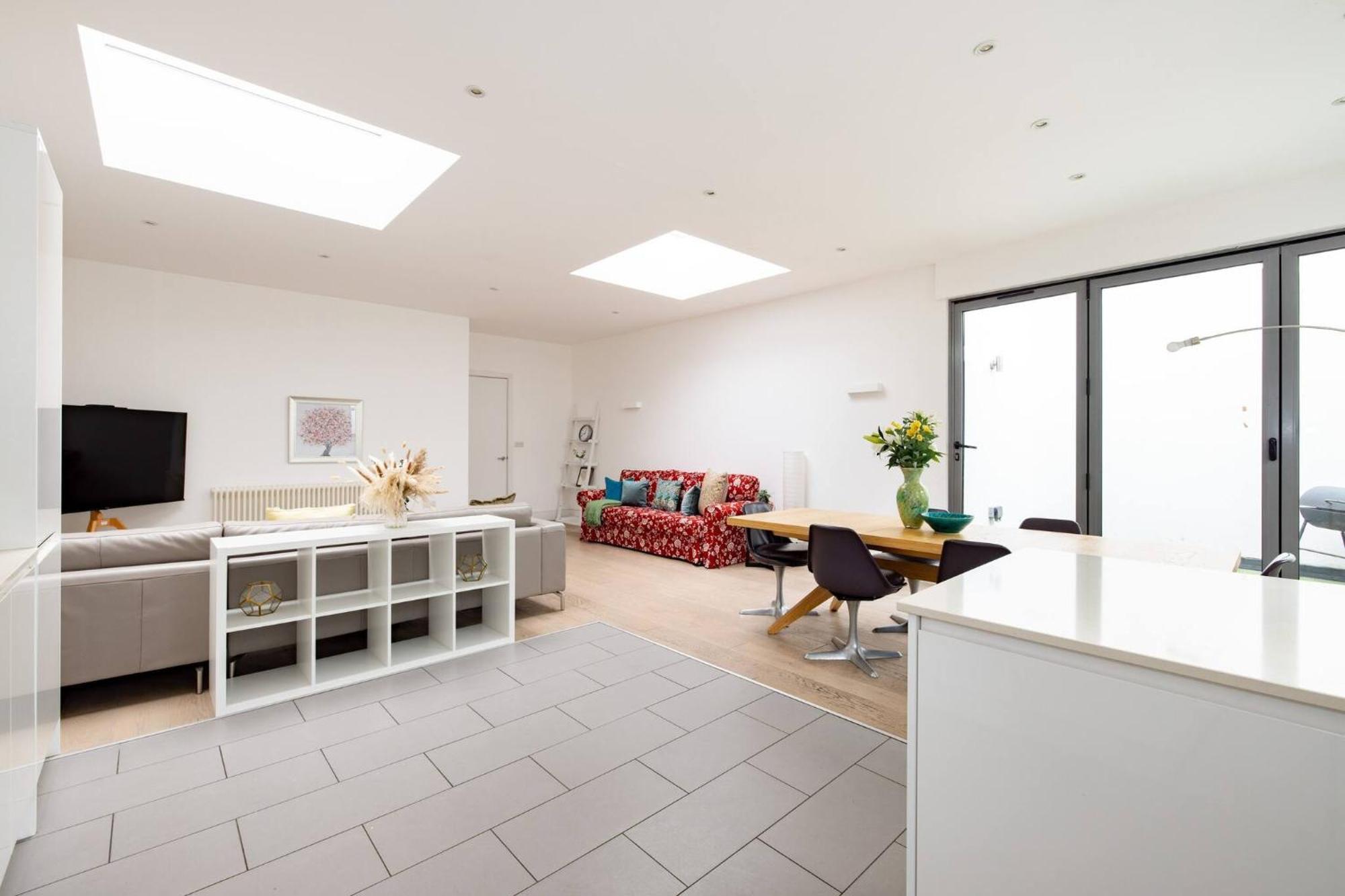 Wild Roses Serviced Apartments - Borough 런던 외부 사진